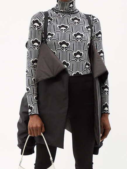 Мода на грани фола: 8 самых экстравагантных нарядов из осенних коллекций pret-a-porter