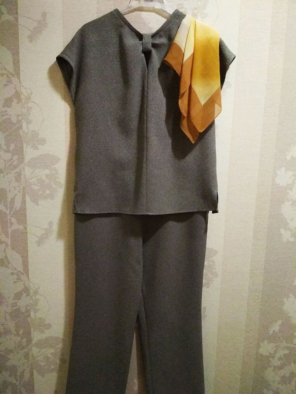 Одни брюки - три образа: блуза от Лилия