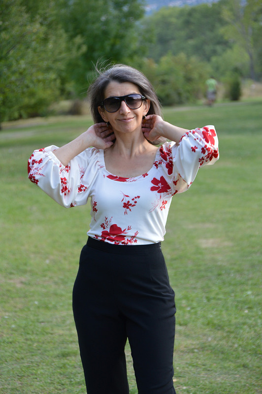Блузка с широкими рукавами от CarmelaBiscuit