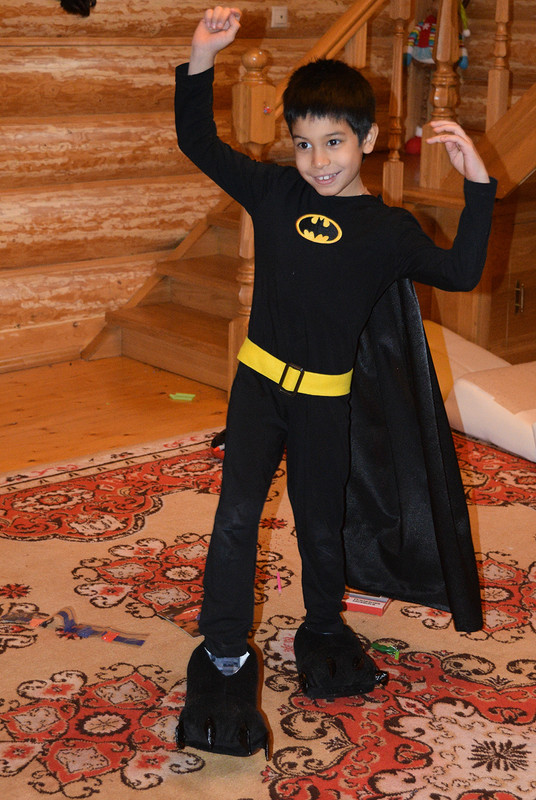 Сшить костюм Бэтмена для мальчика своими руками: выкройка, схемы и описание - slep-kostroma.ru