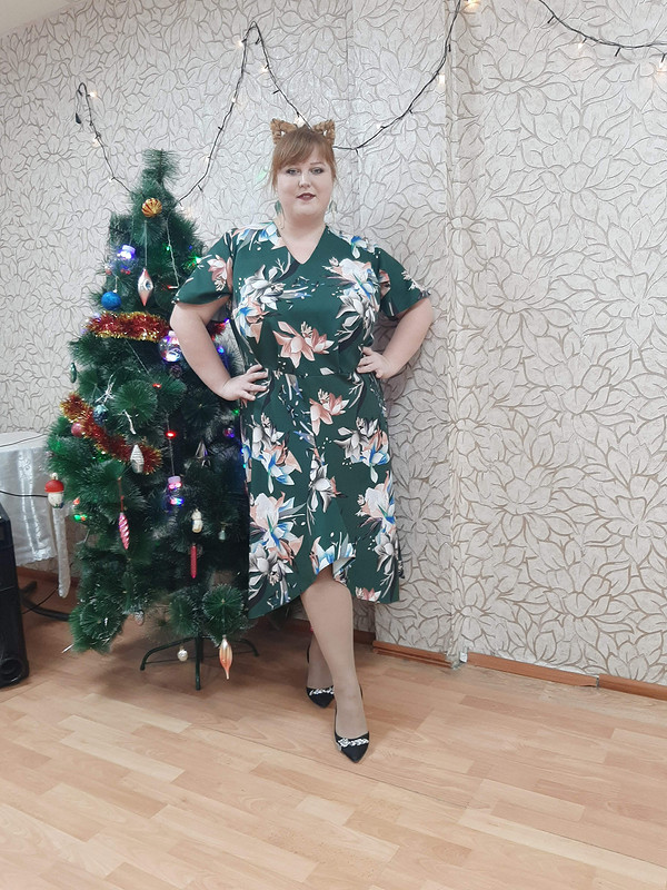 Праздничное платье от Евгения Соколова
