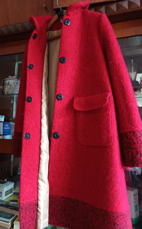 Пальто «Красное букле» от wel7