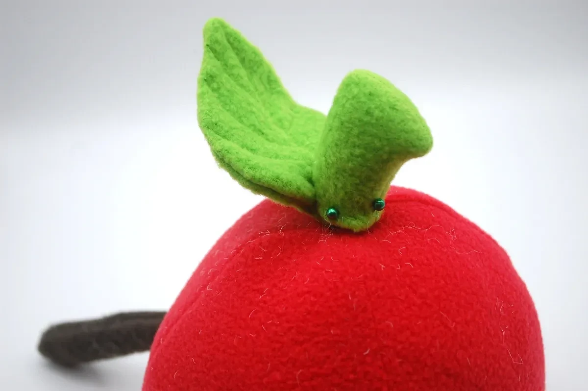 Как сшить из флиса мягкую игрушку в виде яблочка: пошаговый мастер-класс