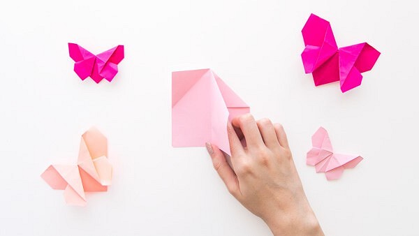 Как сделать бабочку из бумаги в технике оригами - пошаговый мастер-класс для детей с фото