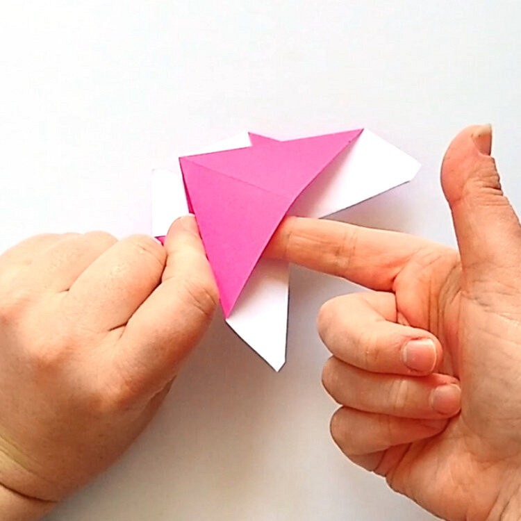 Как сделать бабочку оригами?