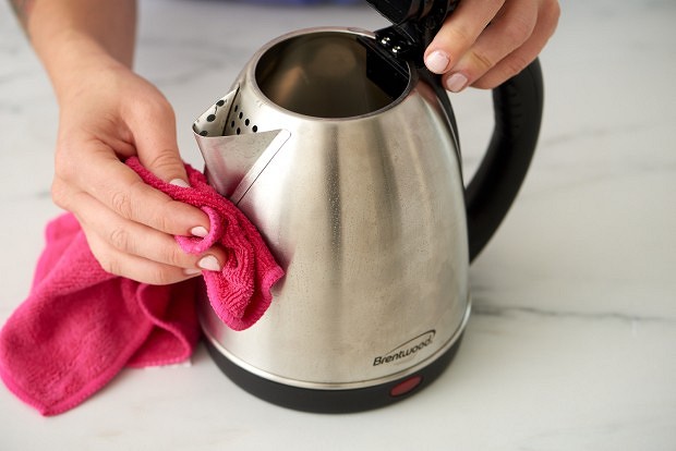 Как почистить чайник от накипи: простые и эффективные способы