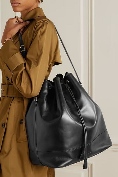 <br>7 способов носить большую сумку, чтобы выглядеть модно