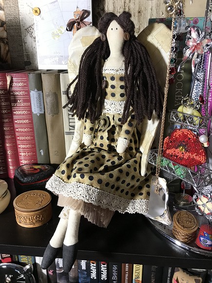 Мастер-класс по изготовлению текстильной куклы Большеножки