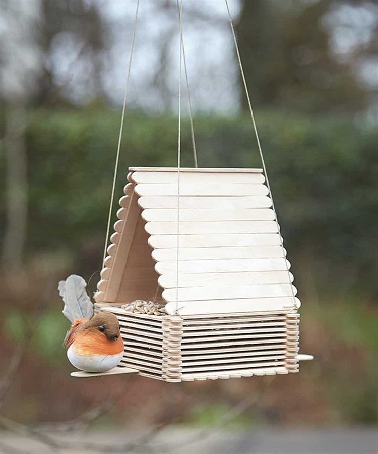 Сделать кормушку из дерева для птиц своими руками (48 фото)