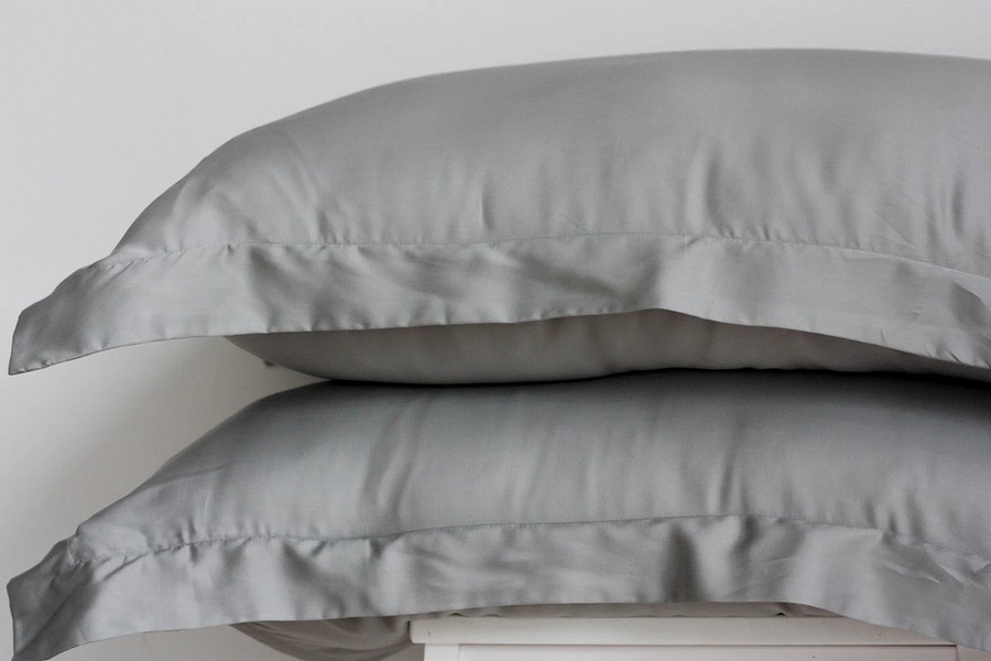 Шьем декоративную подушку с утяжкой своими руками | Декоративные подушки, Подушки, Дизайн
