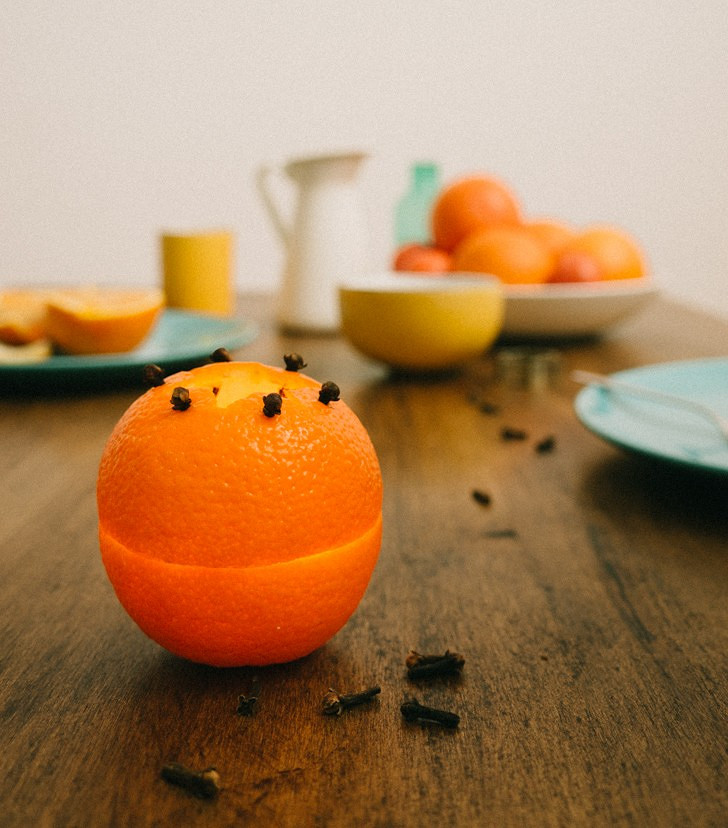 Как сделать свечу из кожуры апельсина своими руками
