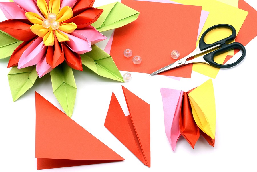 Оригами-цветок из бумаги: 7 мастер-классов со схемами и видео