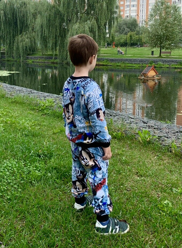 Костюм для сына из футера: брюки и пуловер от Anna Vidineeva