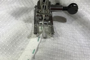 Обработка проймы втачного рукава запошивочным швом