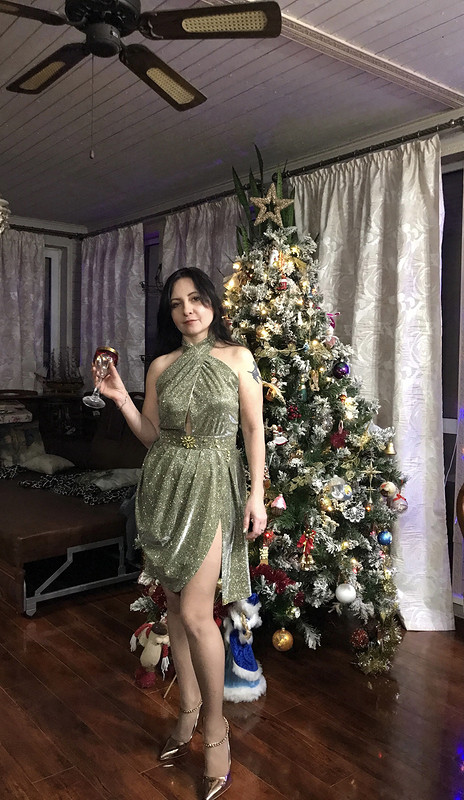Традиционное новогоднее платье от Irinka4243