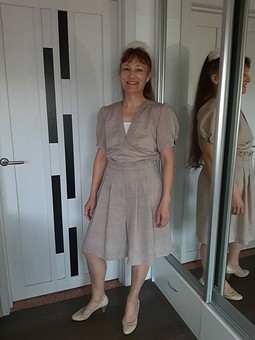 Работа с названием Комплект: юбка-шорты и блузка