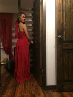 Платье с открытой спиной ....Ledy in Red