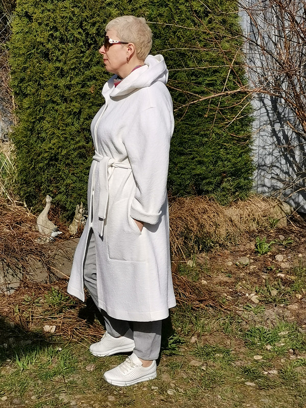 Белое пальто от maksim19712