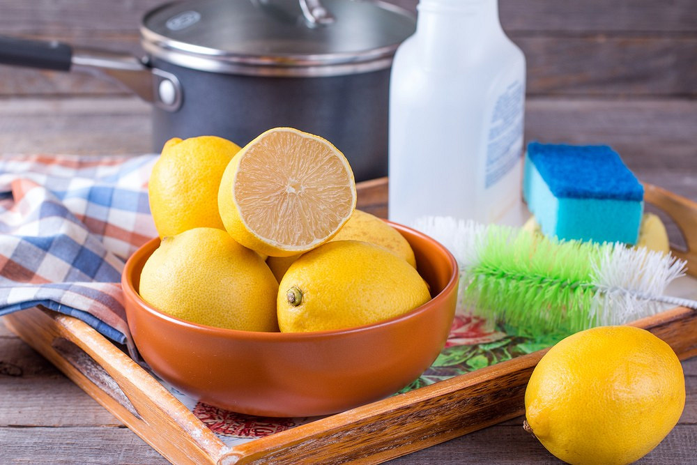 Как избавиться от запаха в холодильнике: 10 эффективных способов