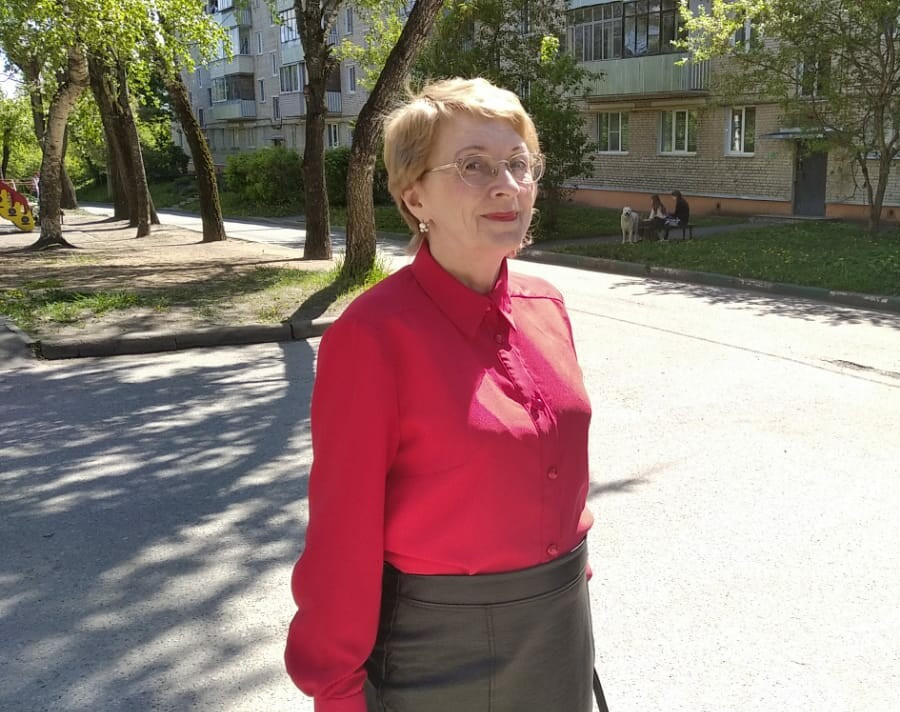 Блузка-рубашка красного цвета от Наталья Матвеева