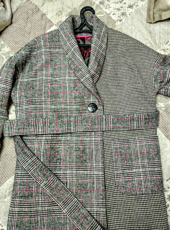 Пальто-халат с винтажной пуговицей и print-block от Glykerya