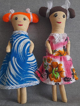 Работа с названием Две куколки-сестрёнки для двух девочек - сестрёнок