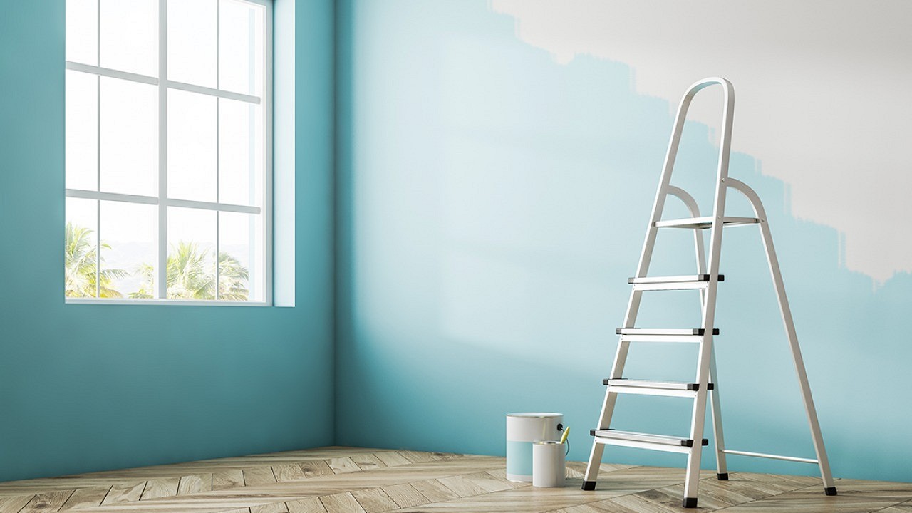 Как покрасить стены после обоев: 3 шага к красивой отделке