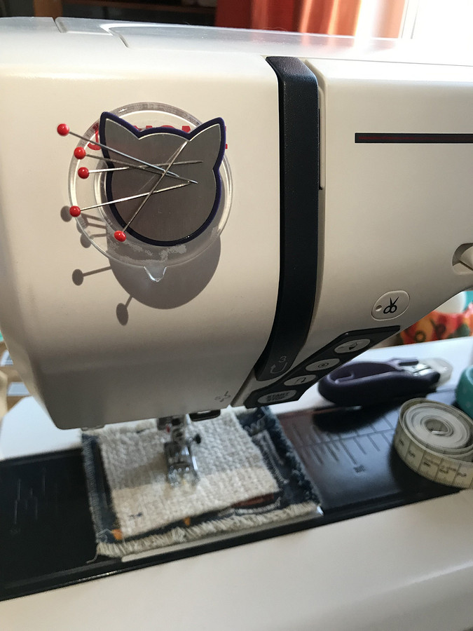 Инструкция по технике безопасности и правила работы на бытовой швейной машине