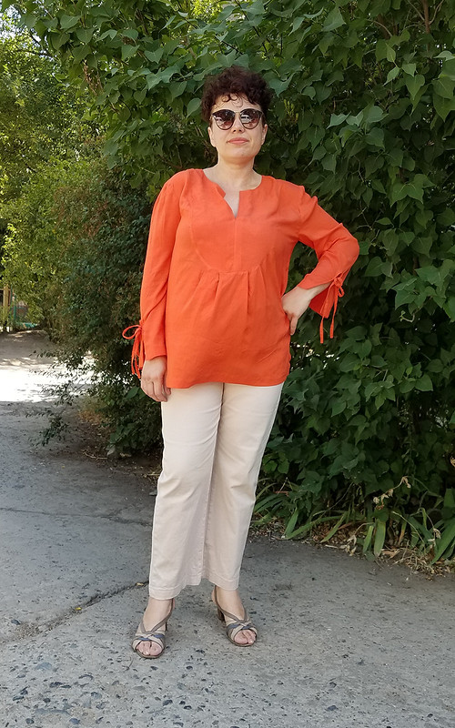 Блуза с пластроном из штапеля от LarisaLevinskaya