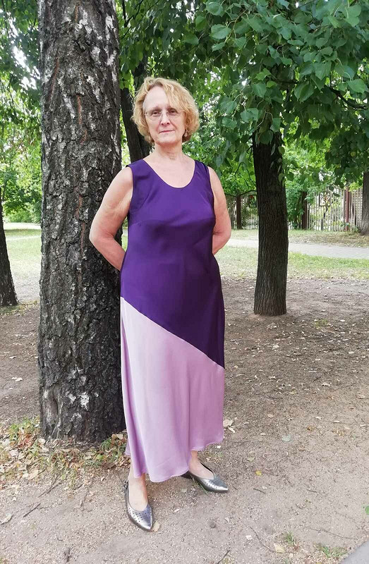 Двухцветное платье от Валентина Мельникова