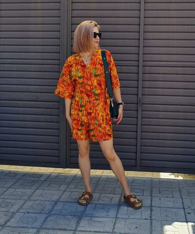 Яркий костюм для жаркого лета: шорты и кимоно от Netysya