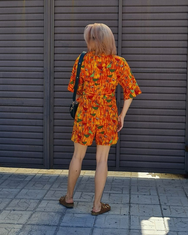 Яркий костюм для жаркого лета: шорты и кимоно от Netysya