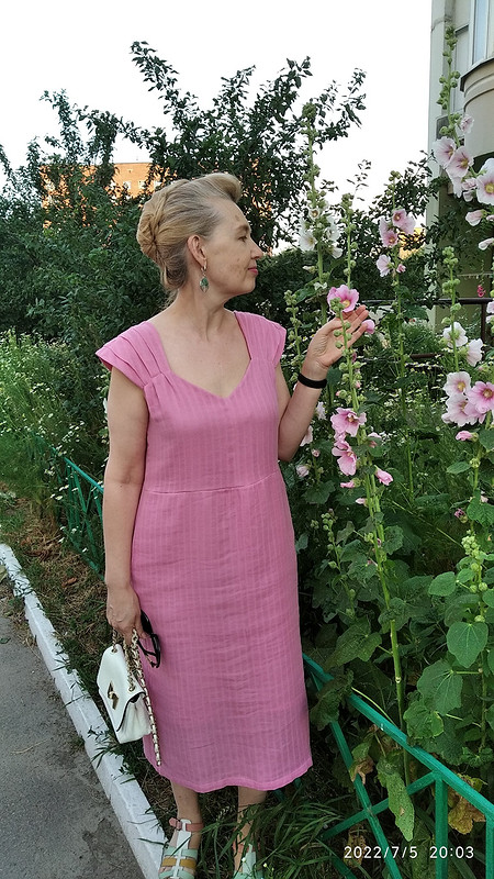 Розовое платье от Лариса Тишакова