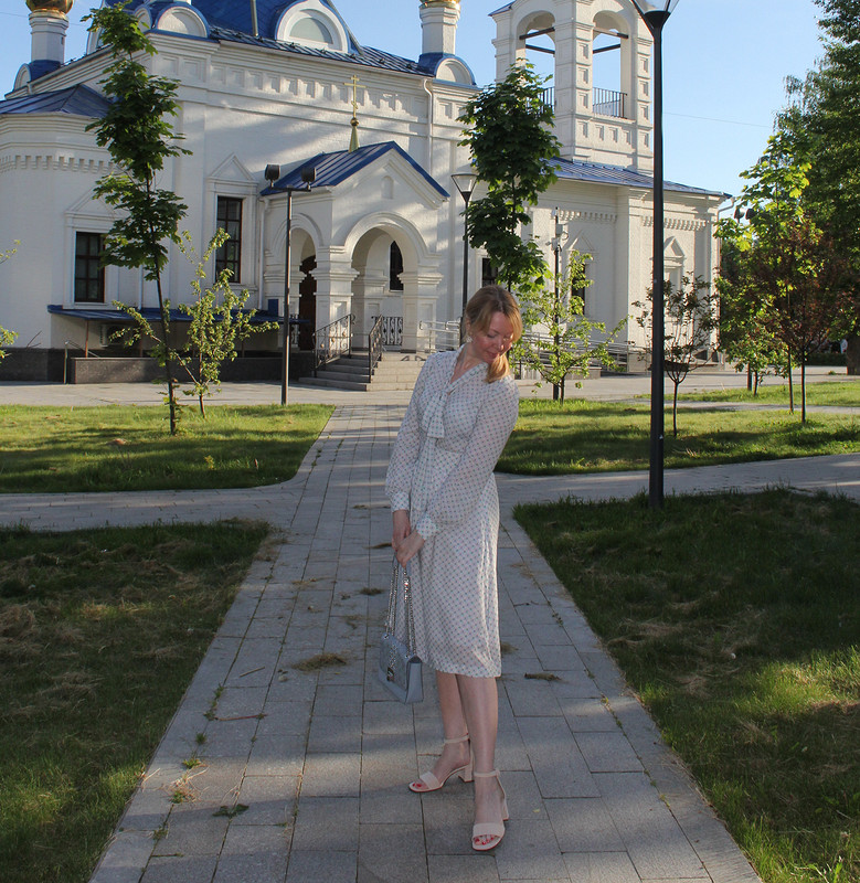 Строгое платье в нежных тонах от Olga_ch