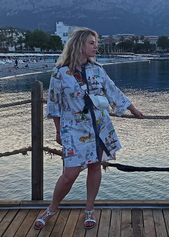 Платье-рубашка для отдыха на море от лена калугина