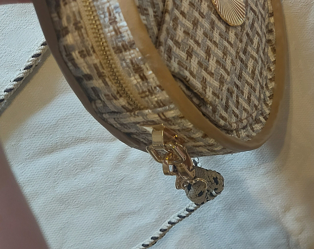 Круглая сумочка от Tessa