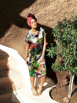 Прямое широкое платье №102 — выкройка из Burda 5/2012