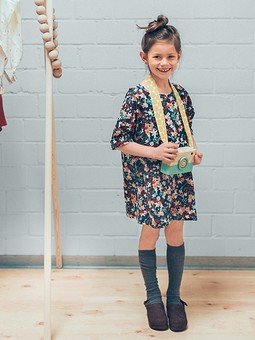 Платье с рукавами кимоно №14 — выкройка из Burda. Детская мода 2/2021