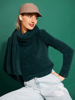 Пуловер с шарфом №123