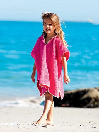 Детское полотенце-пончо из хлопка для девочки: выкройка, пошив и фото