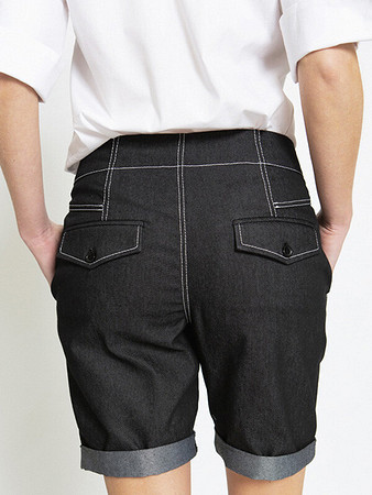 Шорты в джинсовом стиле вид сзади