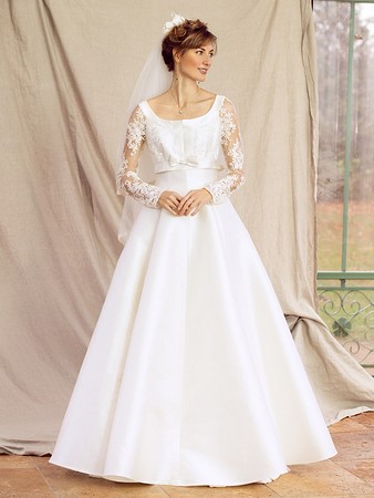 Модель свадебного платья