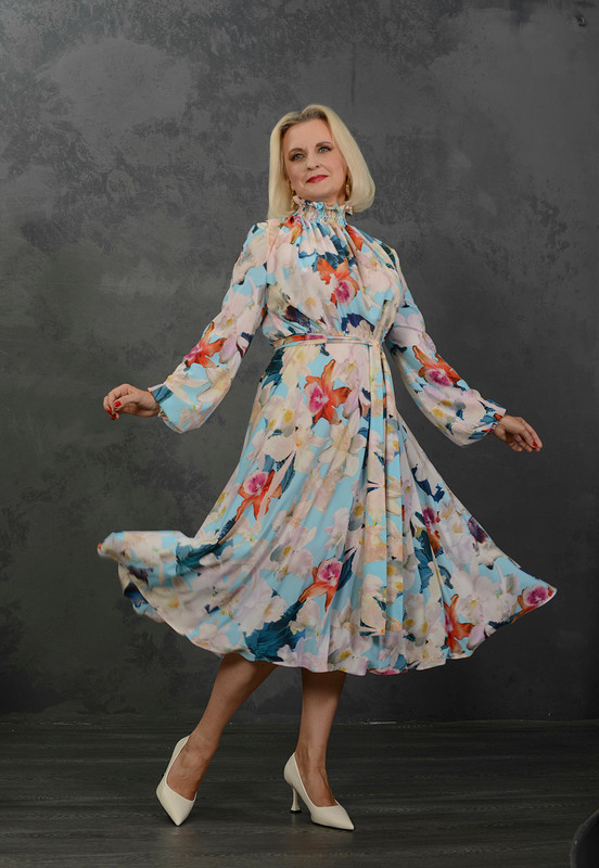 Платье с оригинальным воротником - стойкой от Юлия Прокофьева