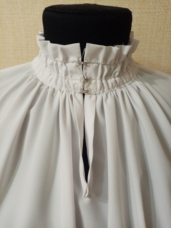 Блузка с рукавами «епископ» от Юлия Прокофьева