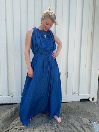 Платье в греческом стиле синего цвета