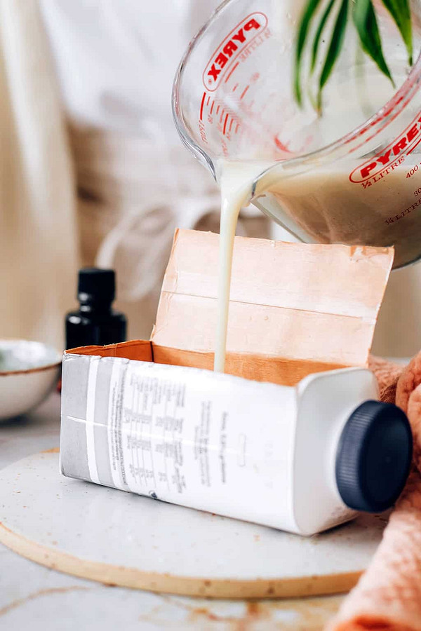 Рецепты красоты: как сделать миндальное мыло для лица с козьим молоком