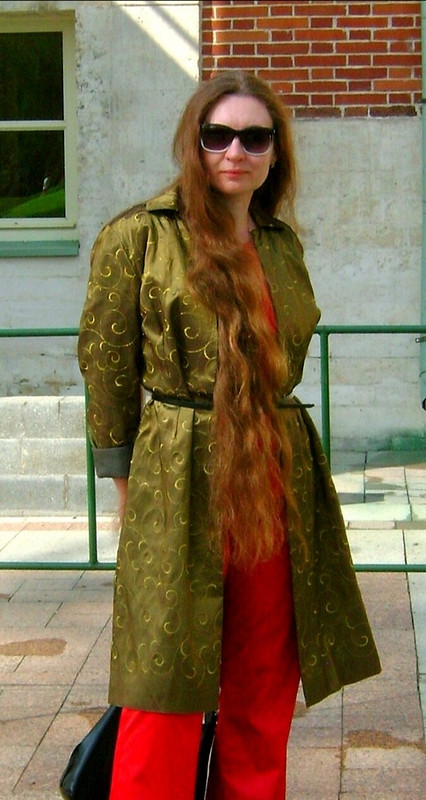 Пальто нарядное из вышитой тафты от SvetlanaART