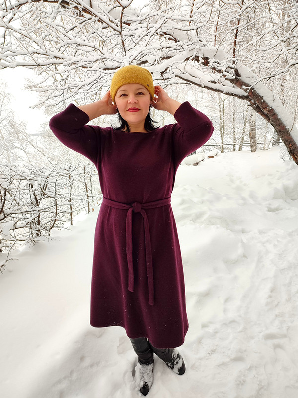 Платье из шерстяного вязаного трикотажа от Любаева Светлана