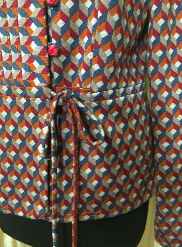 Блузка из трикотажа от reptdfyjdf