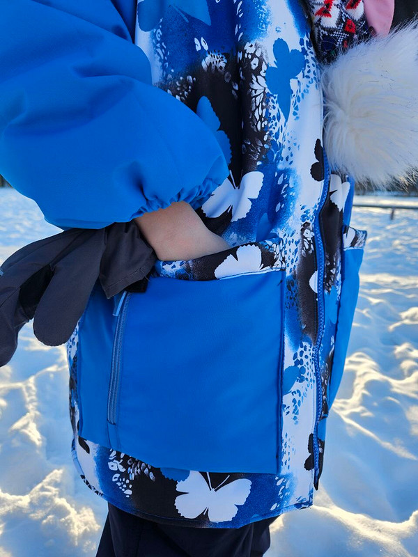 Зимняя куртка на девочку «Бабочки на снегу» от Elzbet